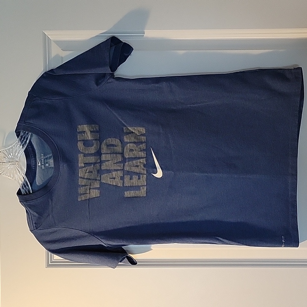 Nike tshirt